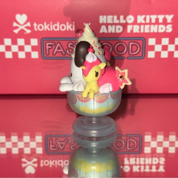 tokidoki Pochacco™ Unicorno Sundae: tokidoki x HK & Friends Fast Food Series - Picture 2 of 6
